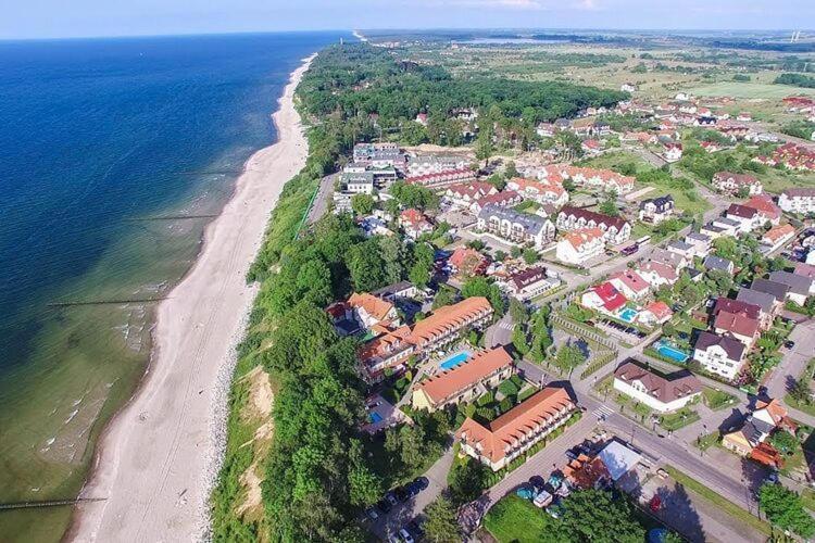 Holiday Complex With Pool, Rewal Esterno foto